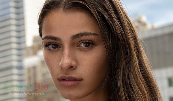 Aimee Cavaliere InstaFitBio