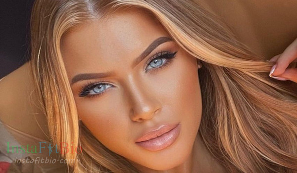 Ellie Brown Wood InstaFitBio