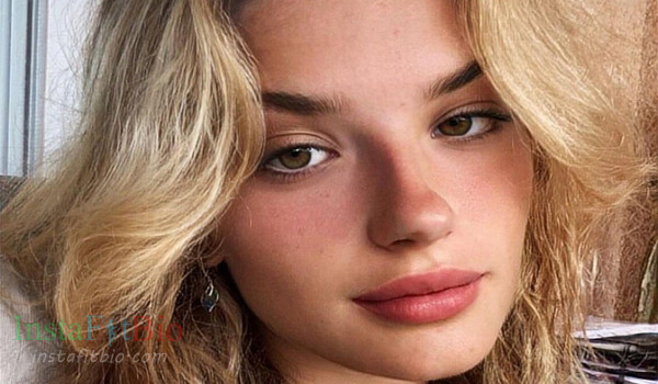 Isabella Kroon InstaFitBio