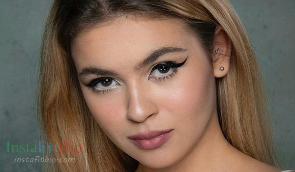 Anya Nigriv InstaFitBio