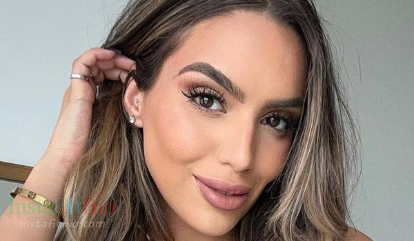 Ara Queenbae InstaFitBio