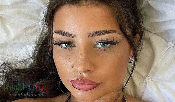 Katie Leighg InstaFitBio