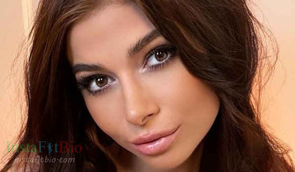 Kiera Lee InstaFitBio