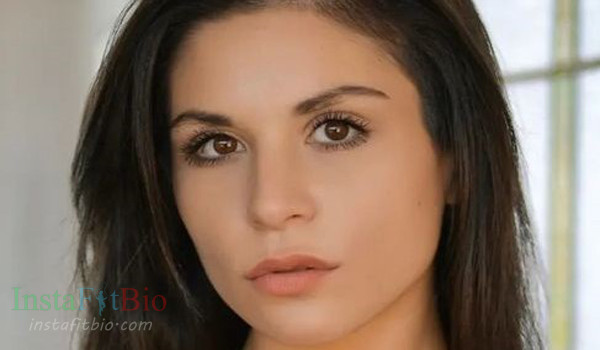 Lucy Sky InstaFitBio