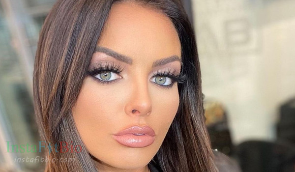 Mandy Rose InstaFitBio