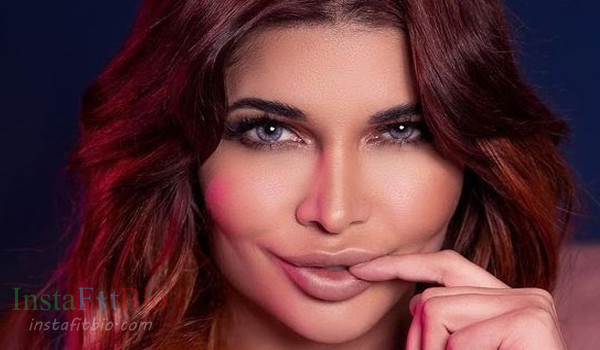 Micaela Schafer InstaFitBio