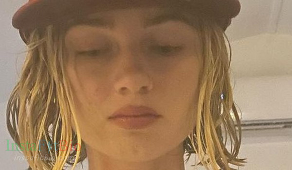 Claire Rosinkranz InstaFitBio