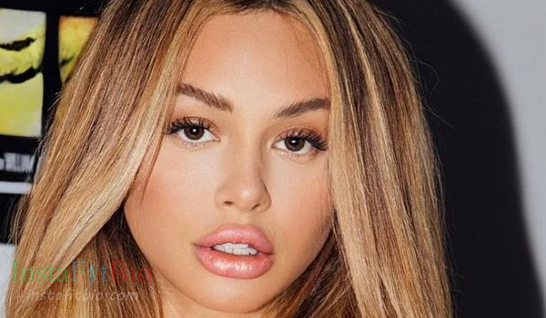 Corinne Olympios InstaFitBio