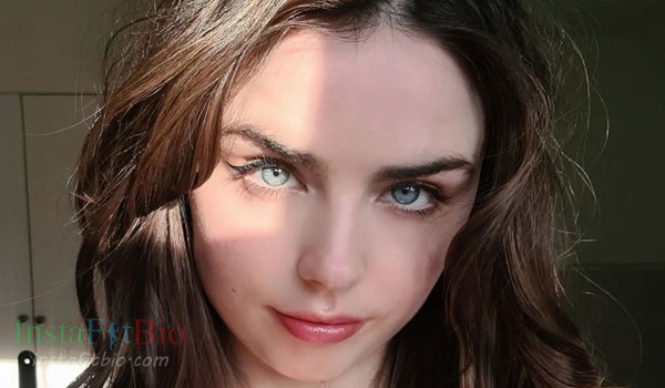 Danielle Sharp InstaFitBio