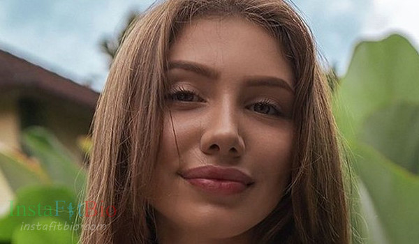 Emiliaofficial InstaFitBio