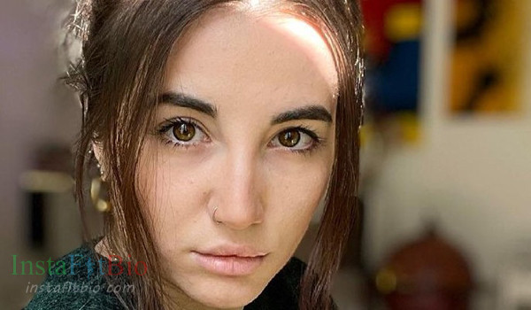 Jodie Calussi InstaFitBio