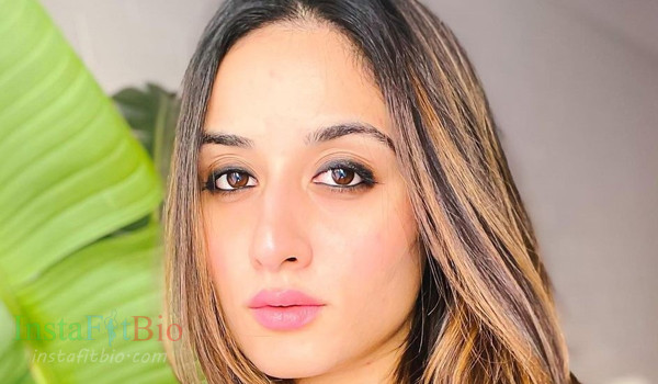 Uditi Singh InstaFitBio