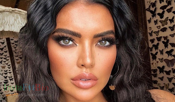 Saffi Karina InstaFitBio