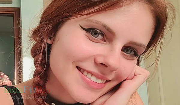 Lily Meeow InstaFitBio