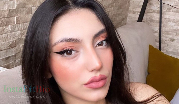 Damla Albayrak #InstaFitBio