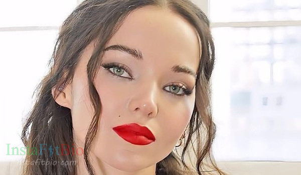 Dove Cameron #InstaFitBio