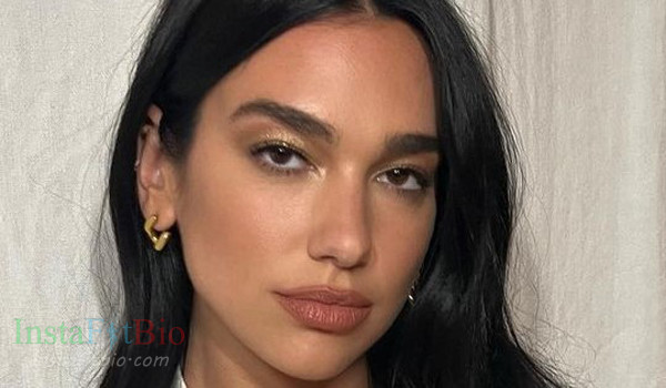 Dua Lipa #InstaFitBio