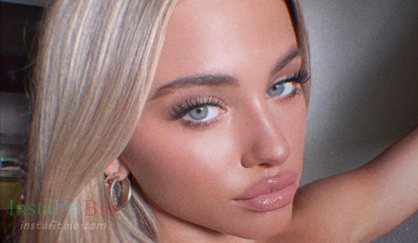 Elle Danjean #InstaFitBio