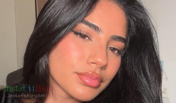 Alice T #InstaFitBio