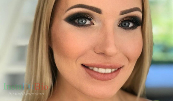 Angelika Grays #InstaFitBio