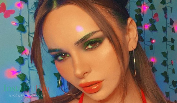 Aviana Violet #InstaFitBio