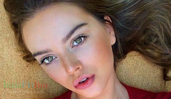 Lauren Hanley #InstaFitBio