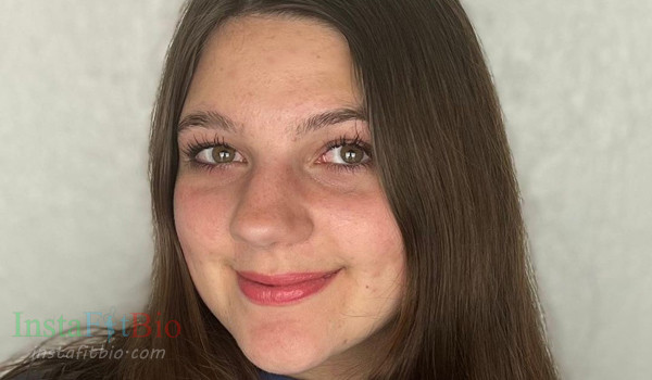 Annie Rose #InstaFitBio