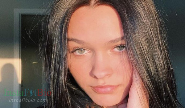 Emma Marie #InstaFitBio