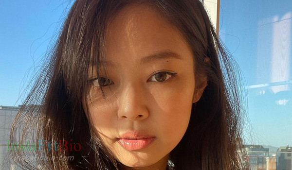 Jennie Kim #InstaFitBio