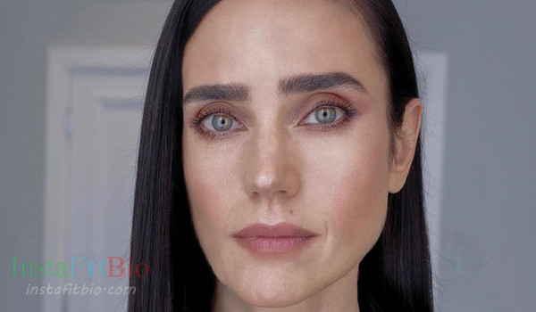 Jennifer Connelly #InstaFitBio