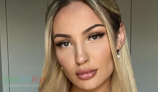 Mila Monet #InstaFitBio