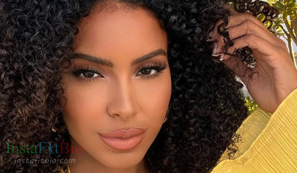 Ava Pearl #InstaFitBio