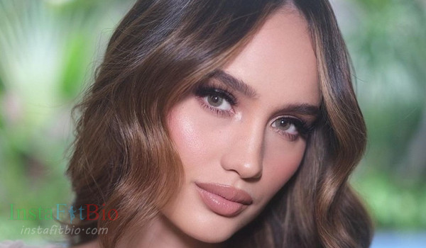 Cinta Laura Kiehl #InstaFitBio