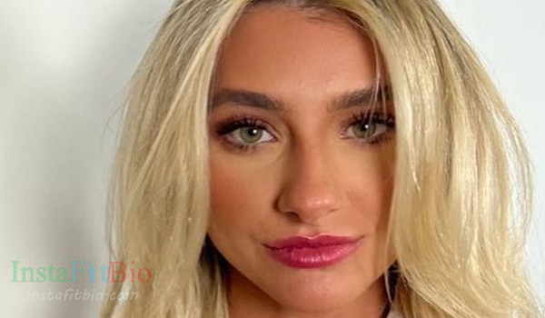 Hannah Cook #InstaFitBio