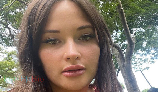 Kacey Musgraves #InstaFitBio