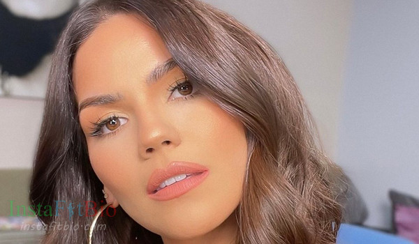 Karina Banda #InstaFitBio