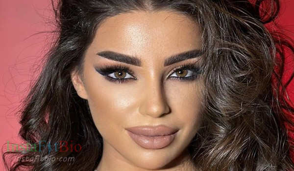 Meri Babaian #InstaFitBio