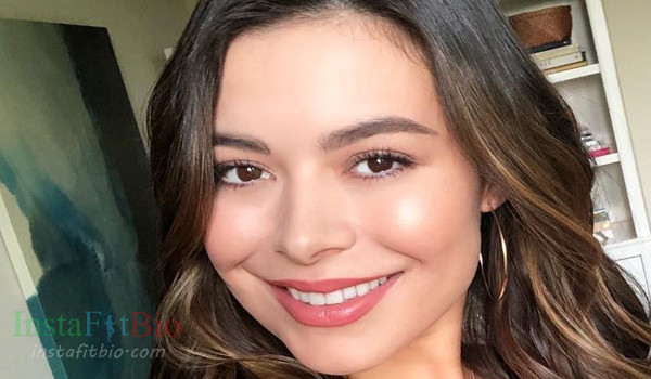 Miranda Cosgrove #InstaFitBio