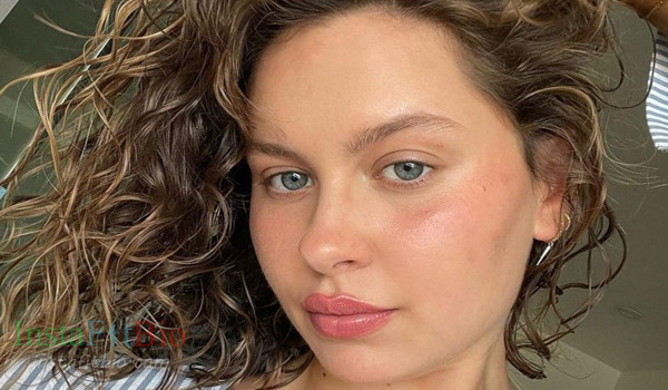 Natasha Bure #InstaFitBio