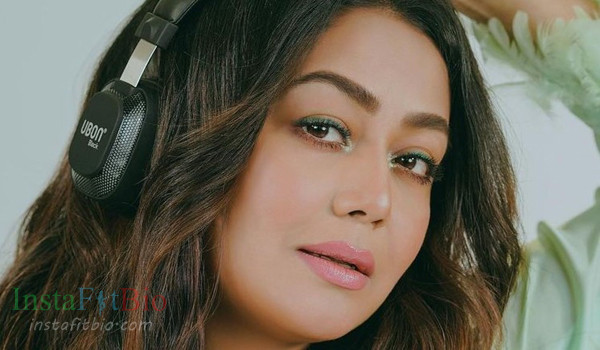 Neha Kakkar #InstaFitBio