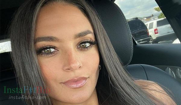 Sammi Giancola #InstaFitBio