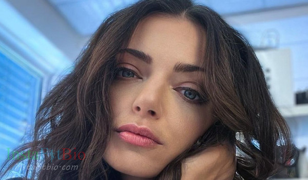 Anne Menden #InstaFitBio