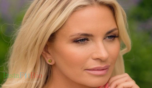 Carolina Gynning #InstaFitBio