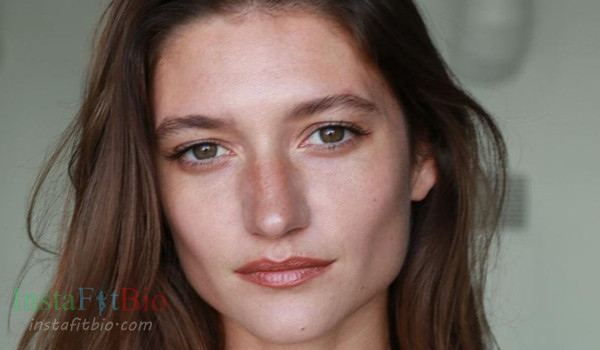 Elizabeth Elam #InstaFitBio