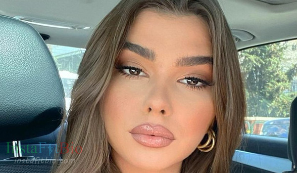 Franceska Rustem #InstaFitBio