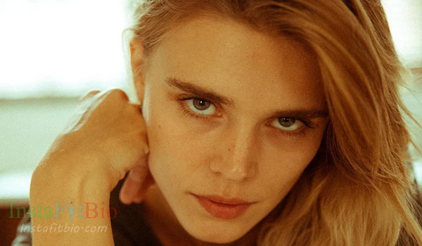 Gaia Weiss #InstaFitBio