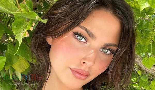 Ira Asllani #InstaFitBio