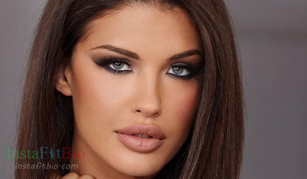 Liza Makhu #InstaFitBio