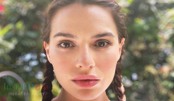 Melia Kreiling #InstaFitBio