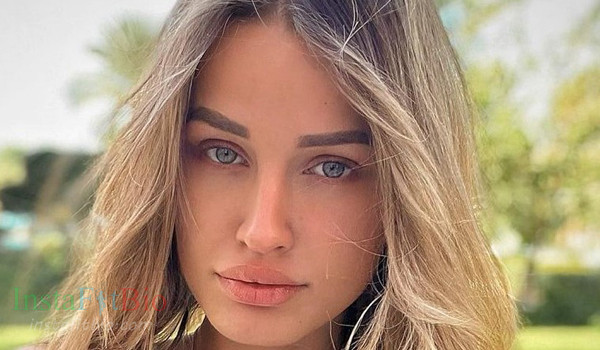 Neele Bronst #instaFItBio